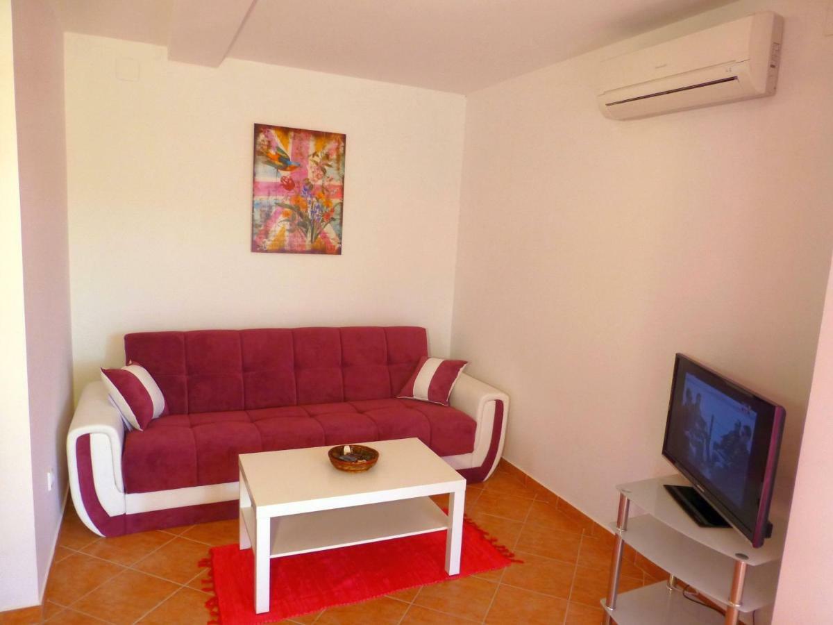 Appartamento Kvesic *